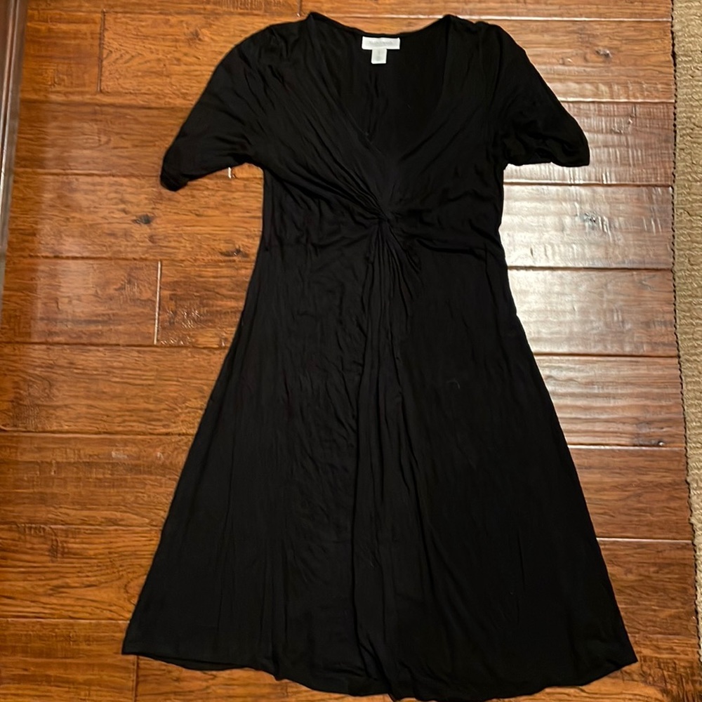 Like new Motherhood knotted maternity dress